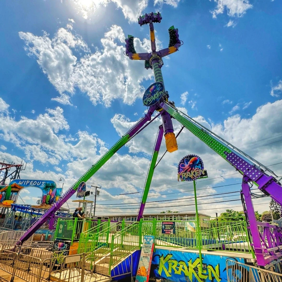 โลโก้ Palace Playland, Old Orchard Beach, ME newstep new step work and travel