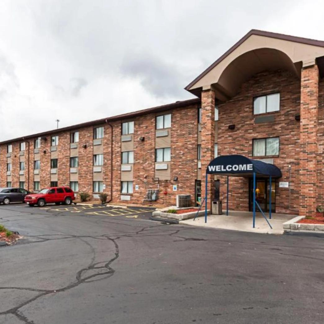 Logo Motel 6 เมือง Glendale รัฐ Wisconsin