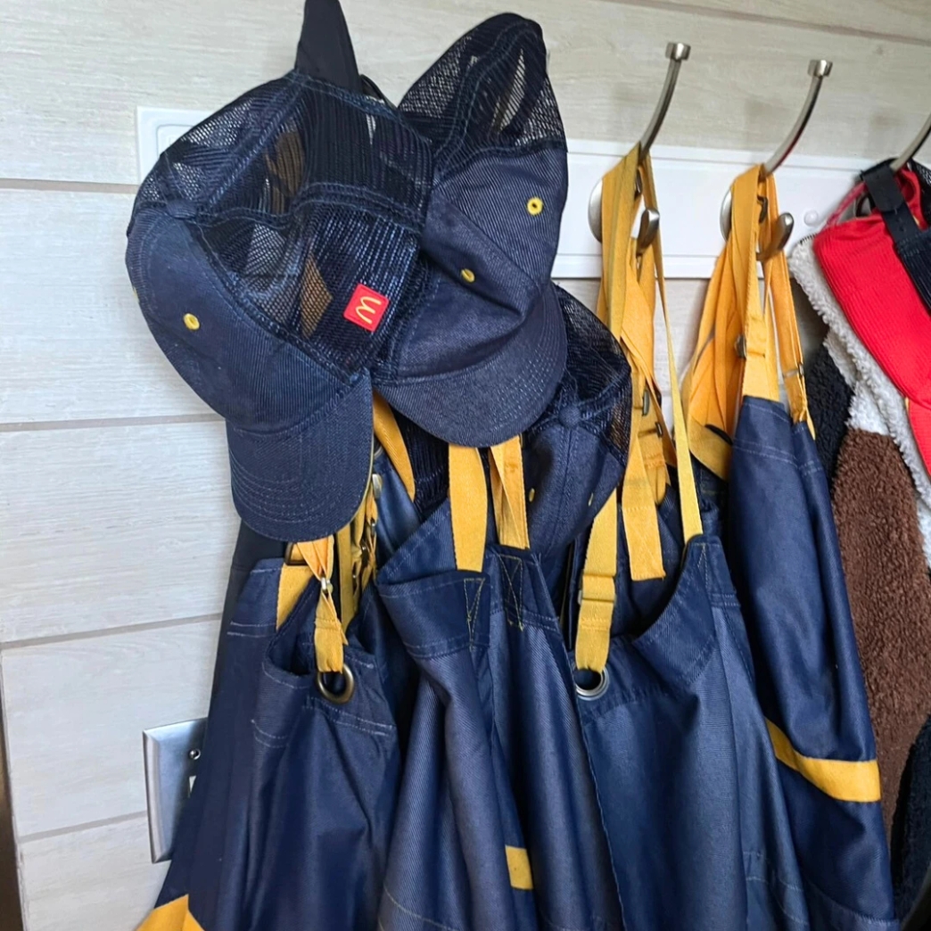 McDonald เพื่อน นายจ้าง เด็กไทย สวัสดิการ รายงานตัว รีวิว review New Step Surf Style Work and Travel Fort Walton Beach Florida wat2024 Sale Associate ทำงานต่างประเทศ แลกเปลี่ยนวัฒนธรรม ทำงานปิดเทอม ฝึกภาษา อังกฤษ