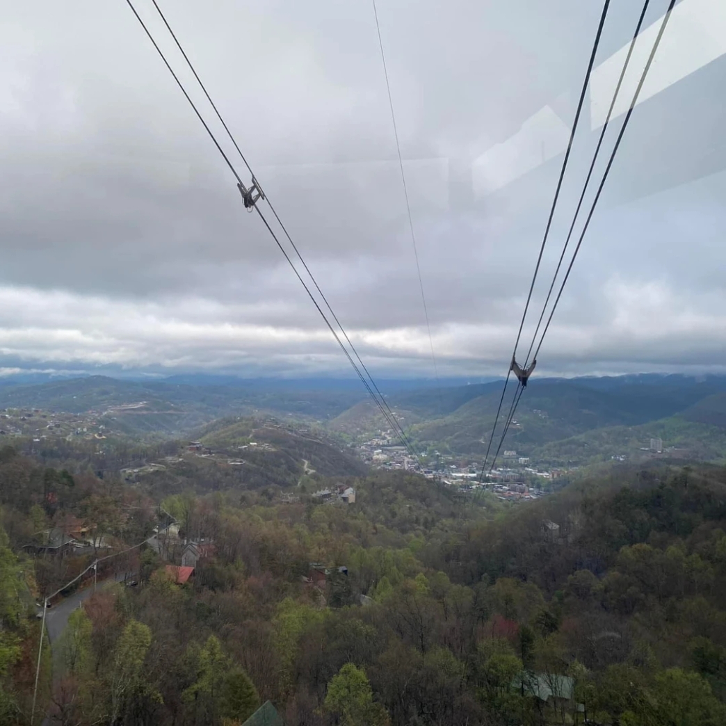 รีวิว review New Step Ober Work and Travel wat2022 park staff Tennessee ทำงานบนเขา วิวสวย มีรถรับส่ง เพื่อนร่วมงานดี หัวหน้าดี ที่พัก น้ำกดฟรี เที่ยวฟรี ประหยัดเงิน