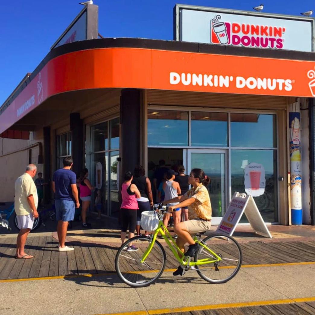 Logo Dunkin Donuts (2420 Boardwalk) เมือง Wildwood รัฐ New Jersey