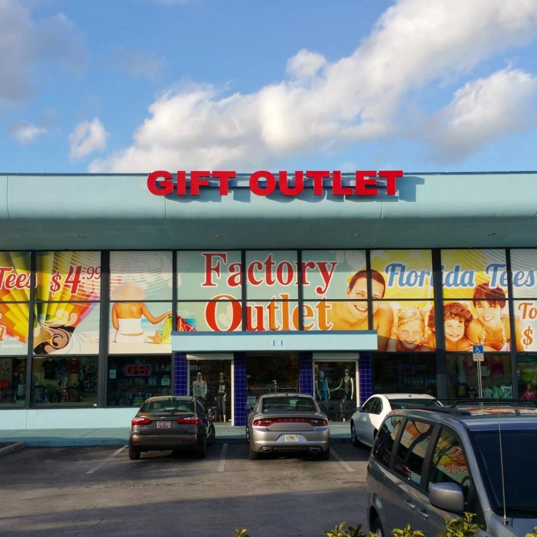 Logo Celebration Gift Shop เมือง Kissimmee รัฐ Florida
