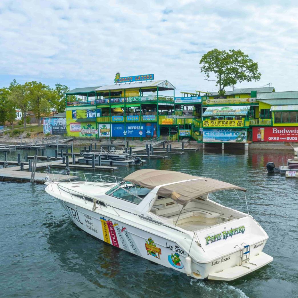 Logo Shady Gators เมือง Lake Ozark รัฐ Missouri