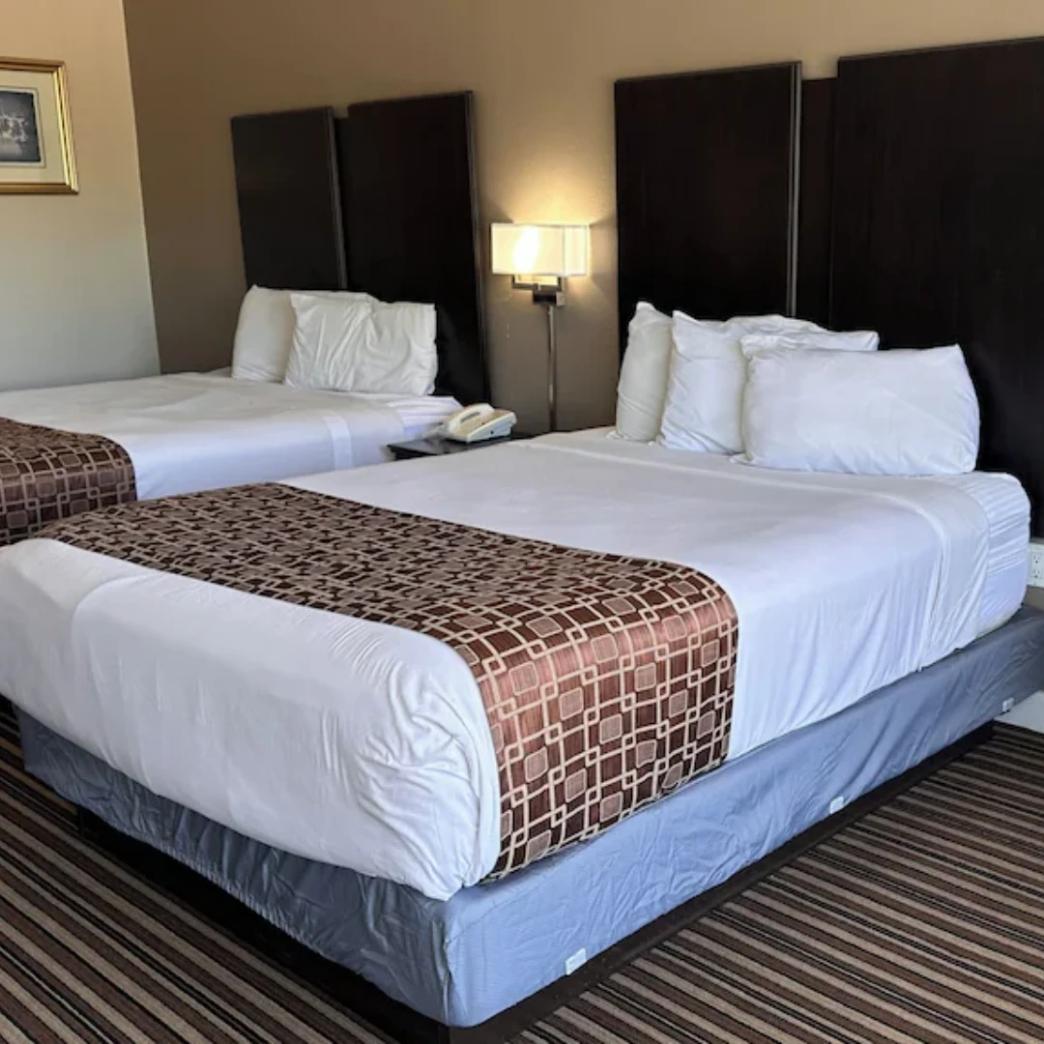 Logo Ambassadors Inn & Suites เมือง Virginia Beach รัฐ Virginia