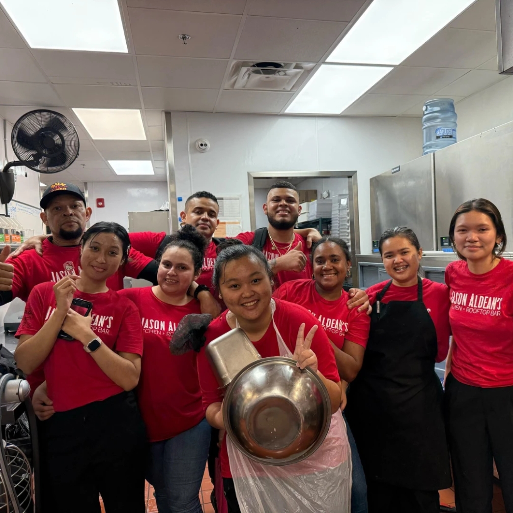 เพื่อนร่วมงาน Jason Aldean's / Sun Diner, Gatlinburg, Tennessee