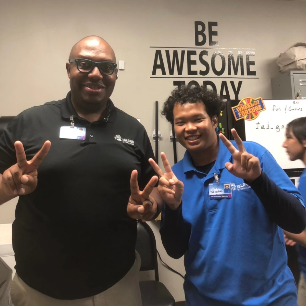 Job : ทำงานเป็น Ride Attendant Island Services (The Island), Pigeon Forge, Tennessee