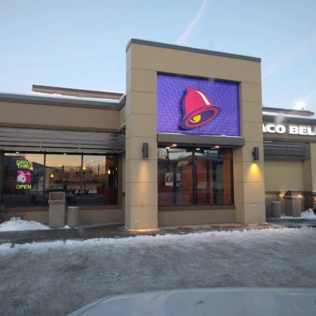 โลโก้ Taco Bell newstep new step work and travel Eagle River Alaska