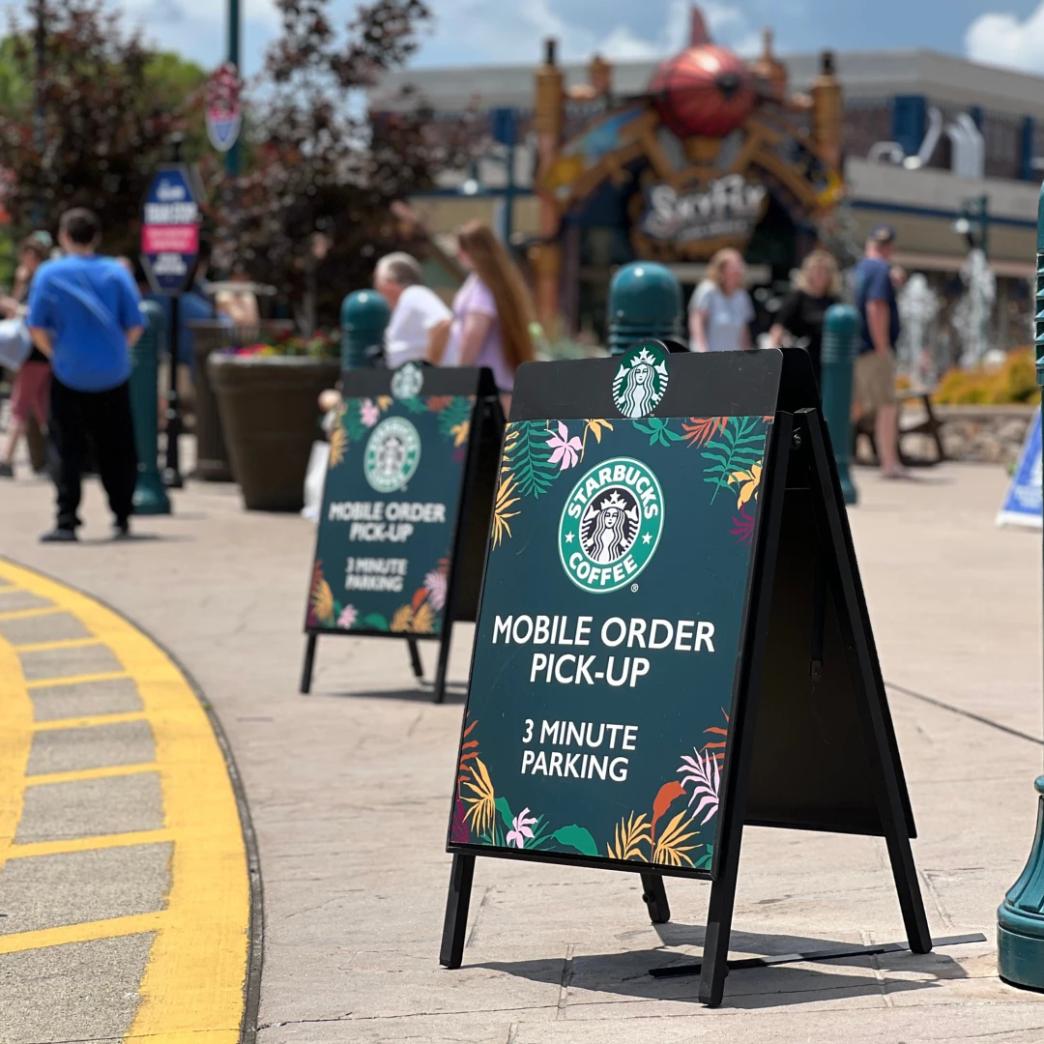 Logo Starbucks เมือง Pigeon Forge รัฐ Tennessee