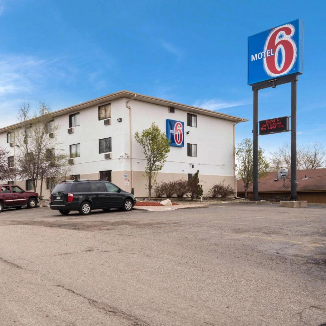Logo Motel 6 เมือง Saint Paul รัฐ Iowa