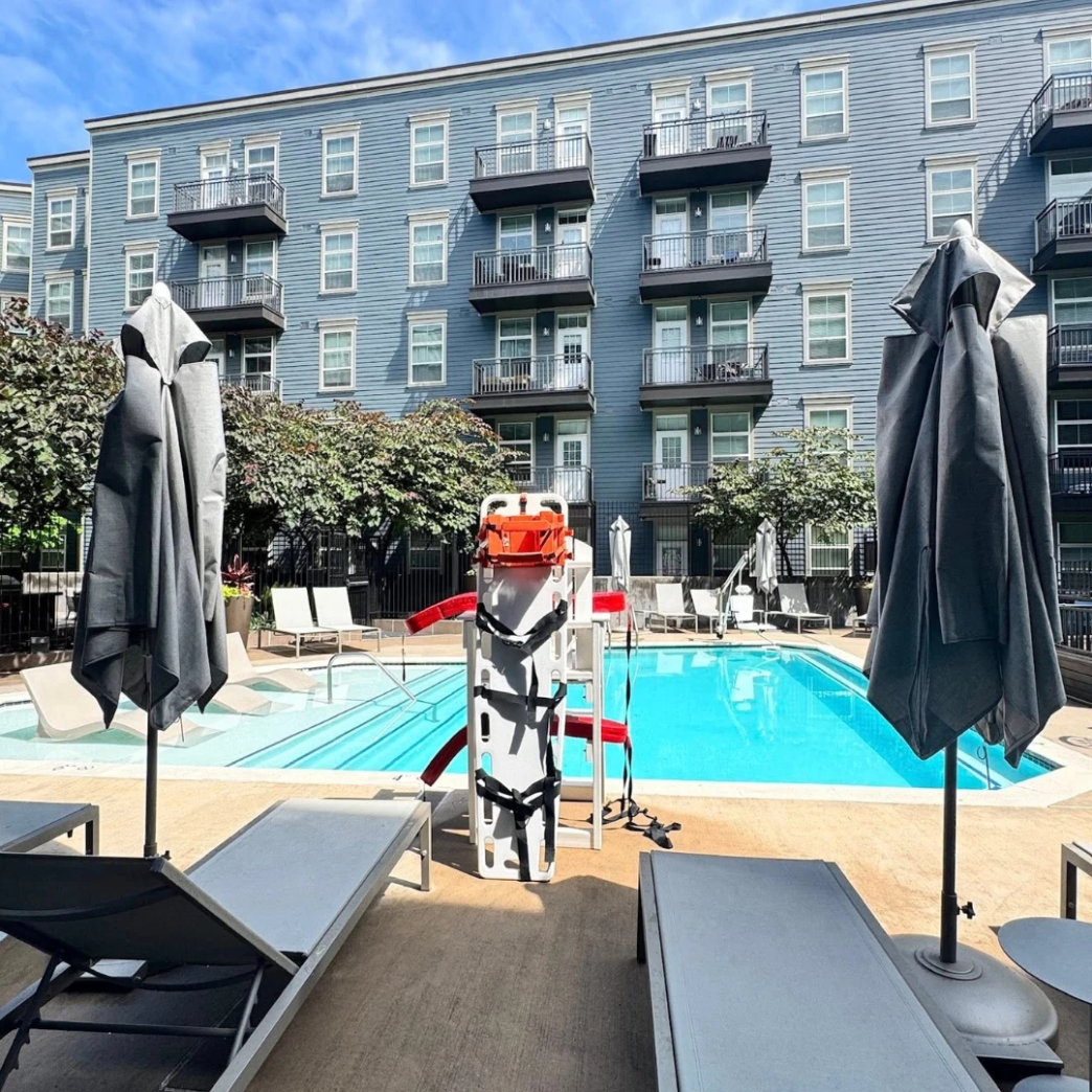 ชั่วโมงการทำงาน: