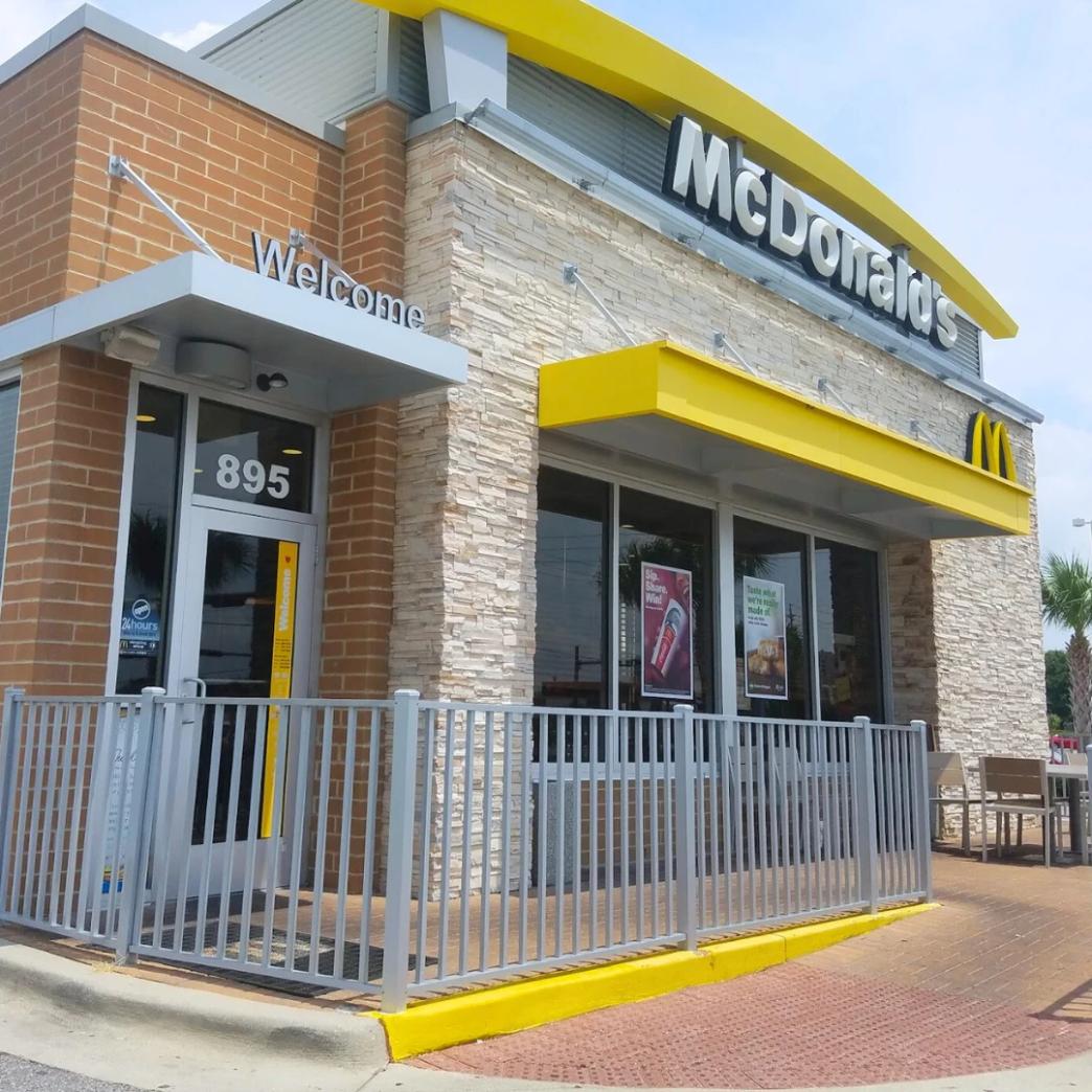 Logo McDonald's เมือง Destin รัฐ Florida