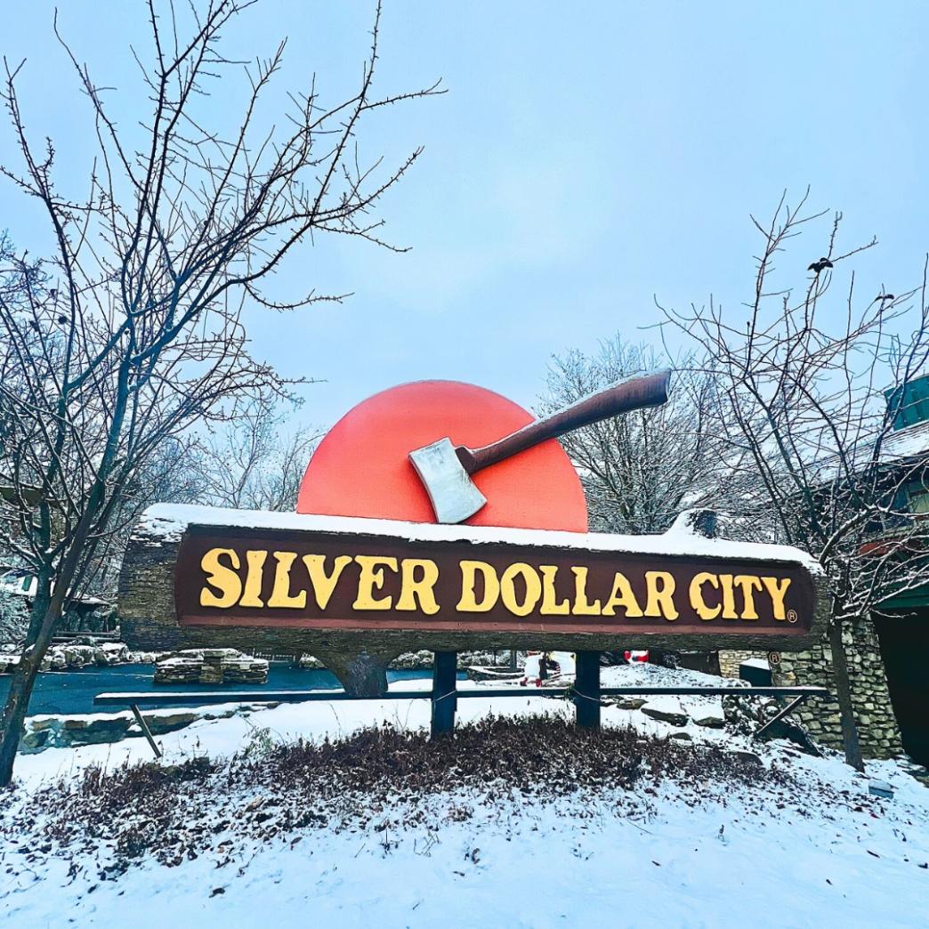Logo SilverDollarCity, MO