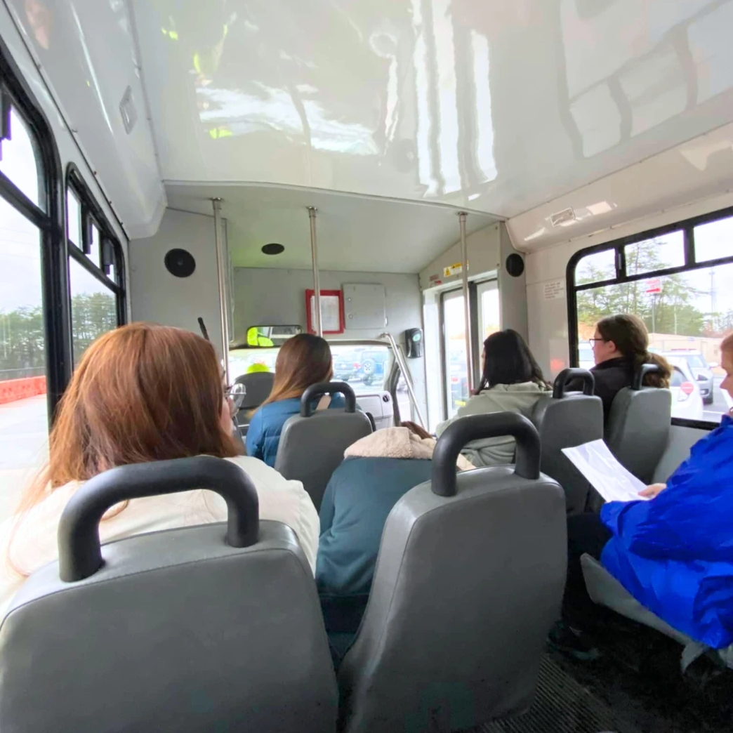 รีวิว review New Step Dollywood Work and Travel wat2023 food team Tennessee สวัสดิการ พนักงาน ยูนิฟอร์ม อาหารกลางวัน ฟรี ส่วนลด สวนสนุก สวนน้ำ รถรับส่ง งานเลี้ยง