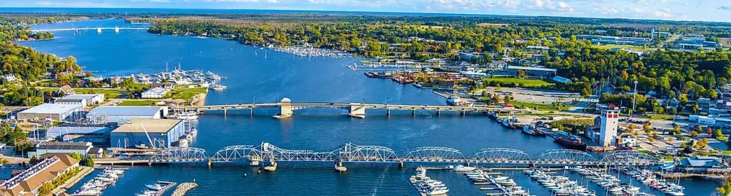 Sturgeon Bay เมือง Work and Travel รัฐ Wisconsin WI New Step newstep WAT ฝึกงาน ทำงาน ต่างประเทศ เที่ยว อเมริกา USA โครงการแลกเปลี่ยน วัฒนธรรม