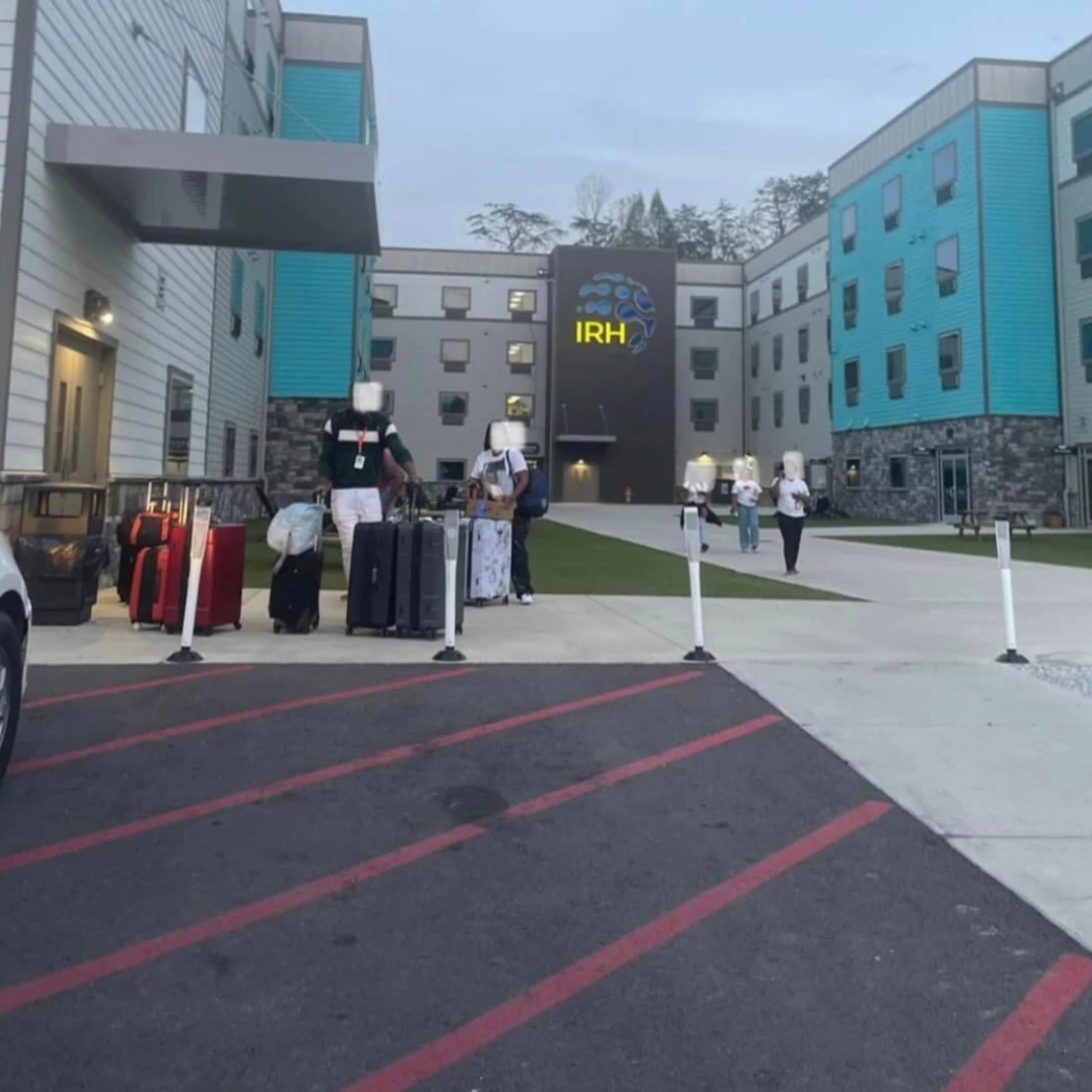 รีวิว ที่พัก IRH ค่าเช่า เพื่อเยอะ สะดวก สบาย ส่วนกลาง รีวิว review New Step Dollywood Work and Travel wat 2024 Culinary Food Team Tennessee