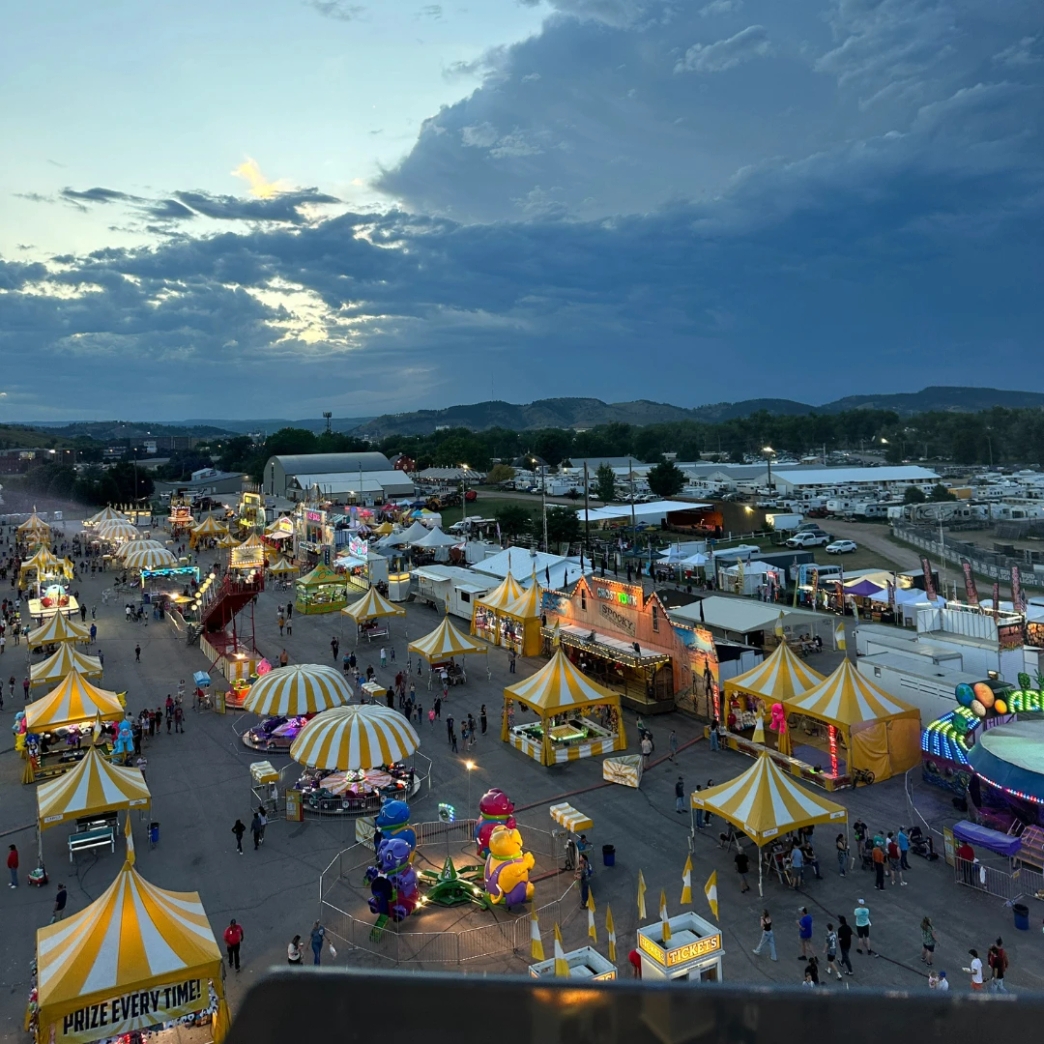 อาหารไทย โฮมเลส เที่ยว ญี่ปุ่น รีวิว review New Step Best Western Plus Work and Travel Rapid City South Dakota wat2024 Housekeeping ทำงานต่างประเทศ แลกเปลี่ยนวัฒนธรรม ทำงานปิดเทอม ฝึกภาษา อังกฤษ