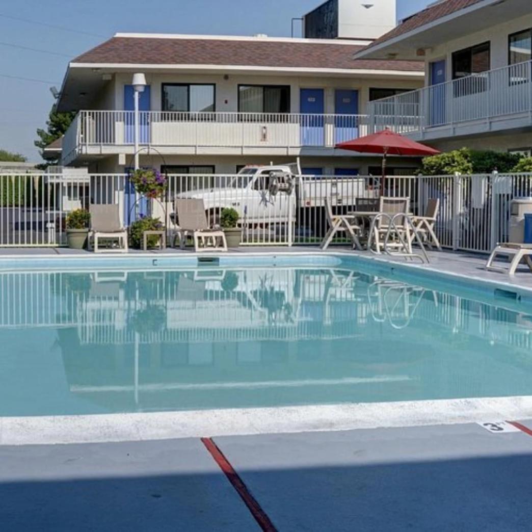 Logo Motel 6 เมือง Springfield รัฐ Oregon