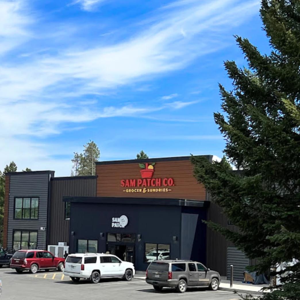 Logo Sam Patch Co. Grocery and Sundries เมือง Island Park รัฐ Idaho