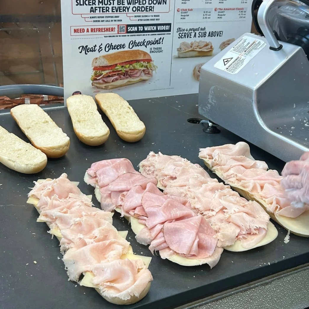 งาน 3 Jersey Mike 13$ + Tips