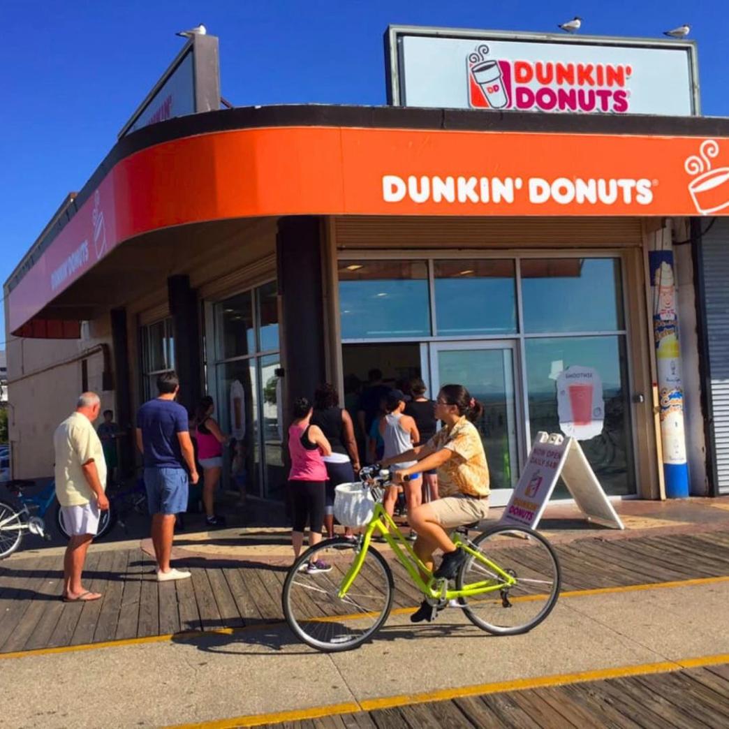 Logo Dunkin Donuts (2420 Boardwalk) เมือง Wildwood รัฐ New Jersey