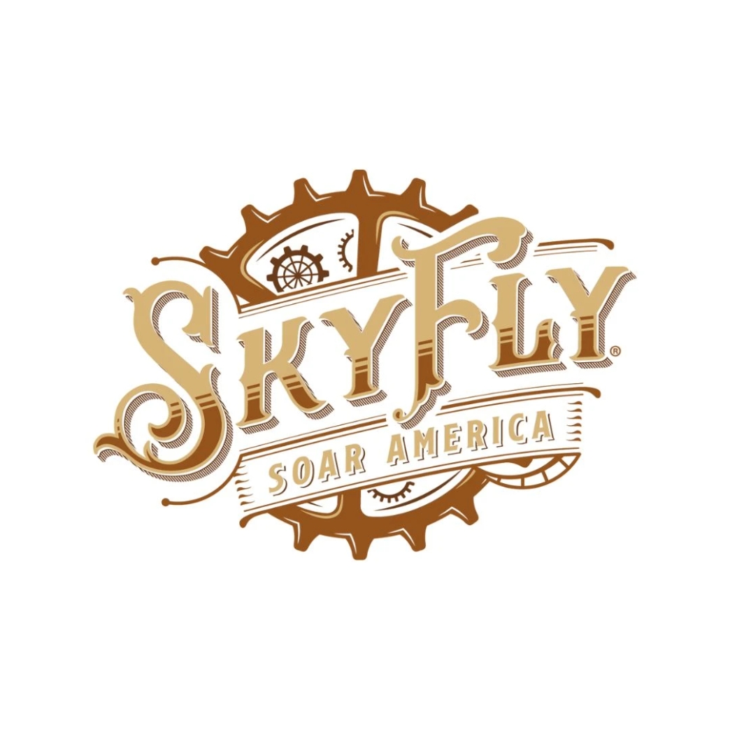 โลโก้ SkyFly เครื่องเล่นสไตล์โรงภาพยนตร์ 4D newstep new step work and travel Pigeon Forge, TN