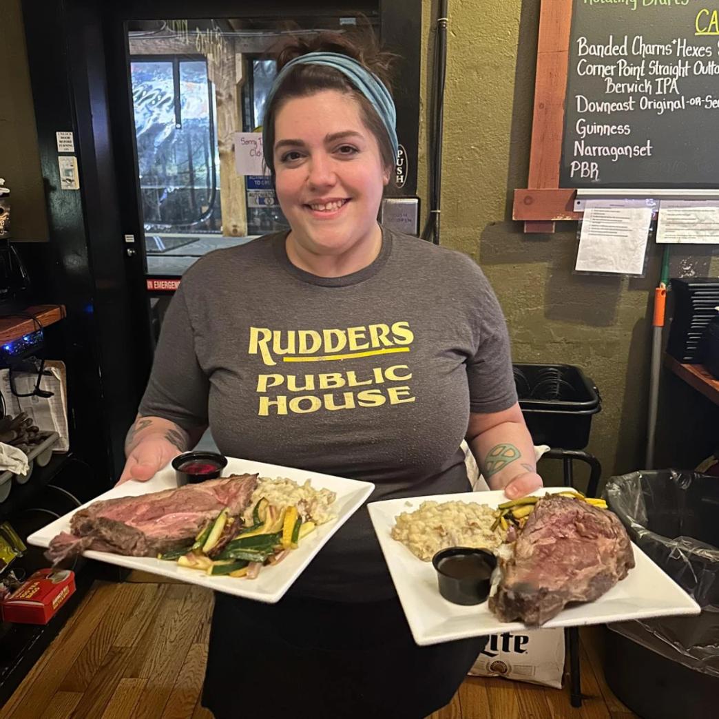 Logo Rudders Public House เมือง Kittery รัฐ Maine